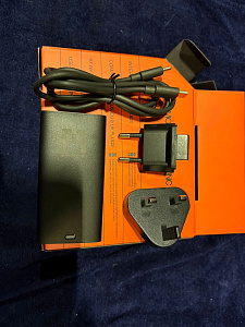 Адаптер питания MONDO. Цвет: Черный [Black]